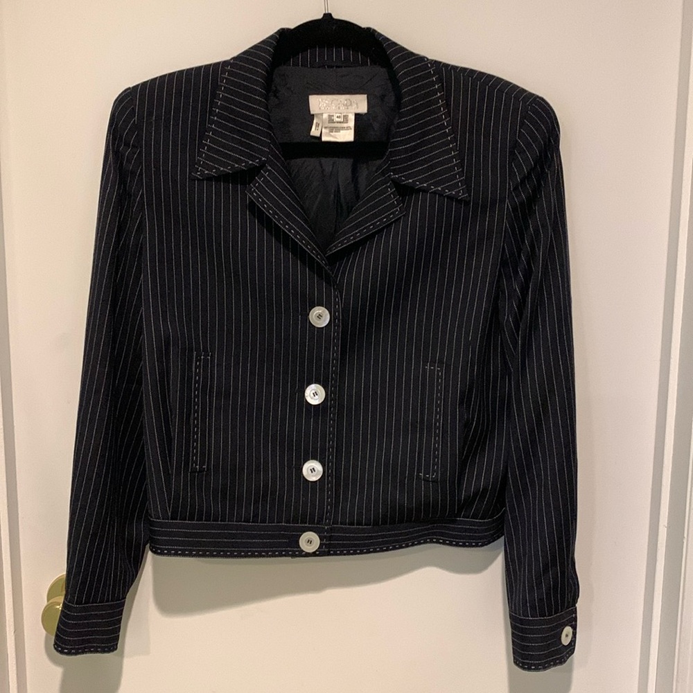 Beautifully tailored navy Escada pinstripe wool jacket. Sz 40. EUC.
